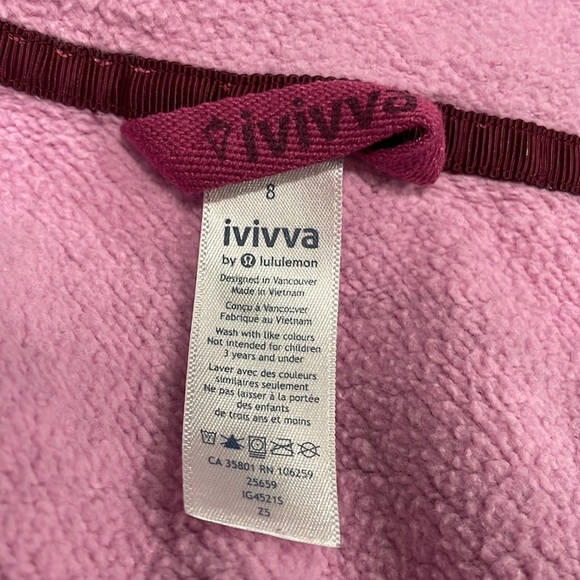 Ivivva Lululemon zipper jacket with hood - Picture 6 of 6